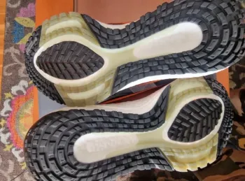 Tweedehands Adidas Ultraboost Gore-Tex bike — afbeelding 5 van 5