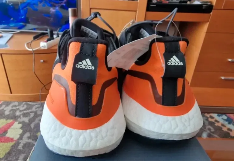 Tweedehands Adidas Ultraboost Gore-Tex bike — afbeelding 4 van 5