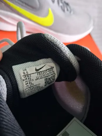 Gebrauchtes Nike Baskets Adulte bike — Bild 10 von 11