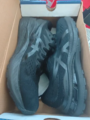 Brugt Asics GEL-KAYANO 28 bike