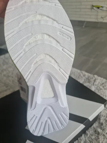 Used Adidas Moveboost bike — image 5 of 9