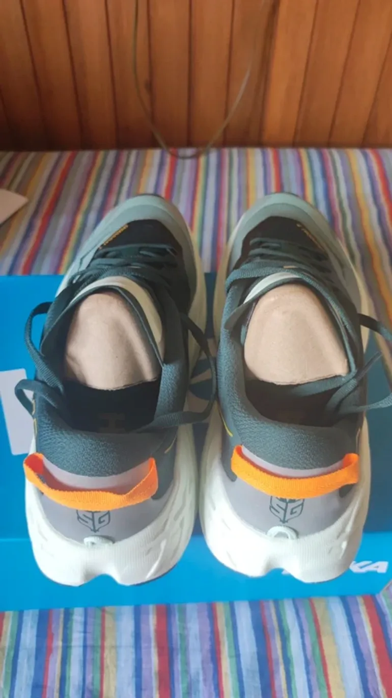 Gebrauchtes Hoka Speedgoat 7 bike — Bild 2 von 6