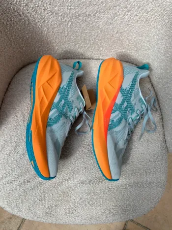 Gebrauchtes Asics Novoblast 5 bike — Bild 5 von 9