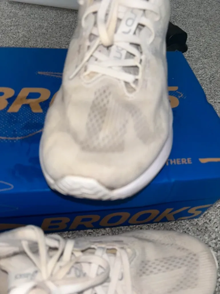 Used Asics Novablast 5 bike — image 5 of 6