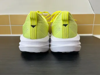 Used Asics Novablast 5 bike — image 11 of 13