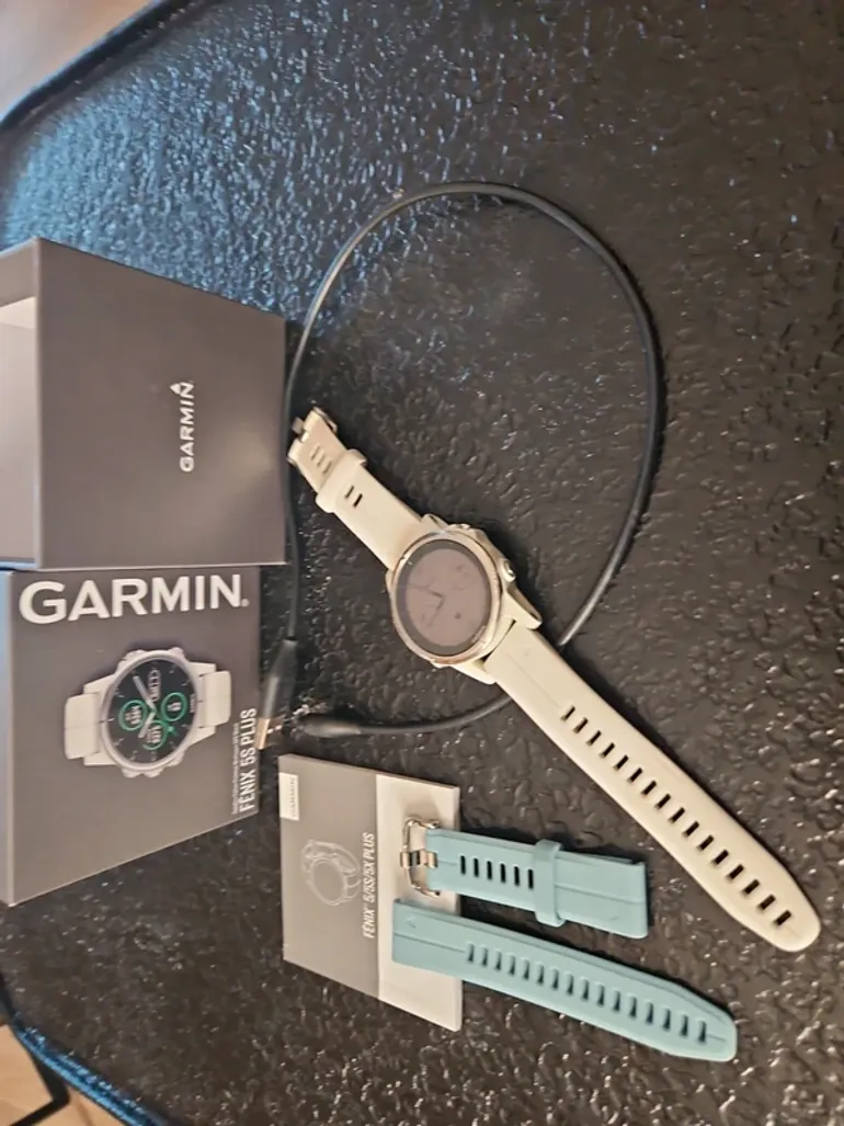 Used Garmin Fenix 5S Plus Saffierglas bike — image 10 of 11