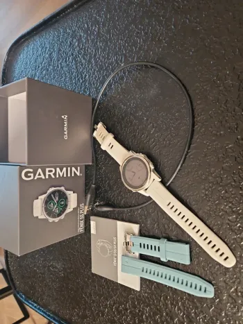 Used Garmin Fenix 5S Plus Saffierglas bike — image 11 of 11