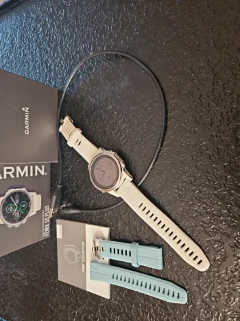 Used Garmin Fenix 5S Plus Saffierglas bike — image 9 of 11