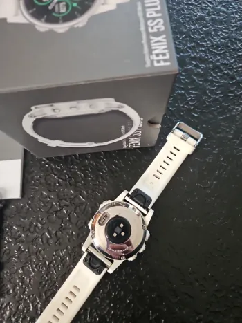 Used Garmin Fenix 5S Plus Saffierglas bike — image 4 of 11