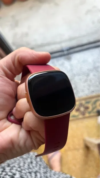 Gebrauchtes Fitbit Versa 4 bike — Bild 3 von 6