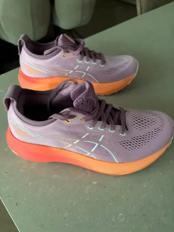 Tweedehands Asics hardloopschoenen bike