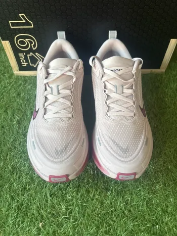 Nike Vomero Plus bike d'occasion — image 2 sur 4