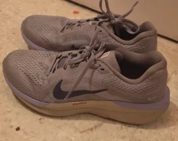 Nike Performance Running Shoes T40 bike d'occasion