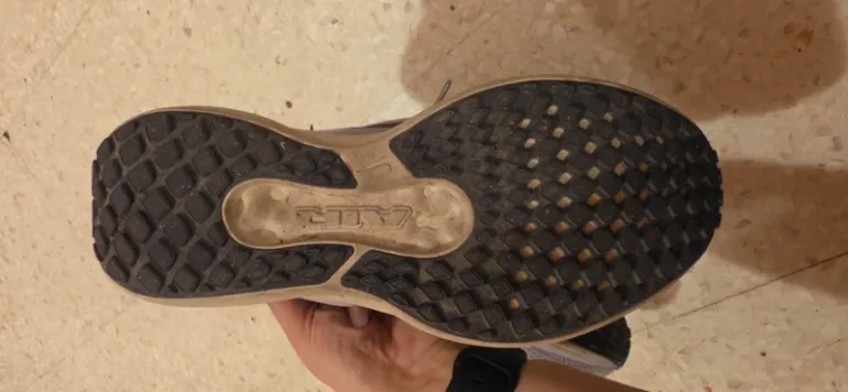 Nike Performance Running Shoes T40 bike d'occasion — image 3 sur 3