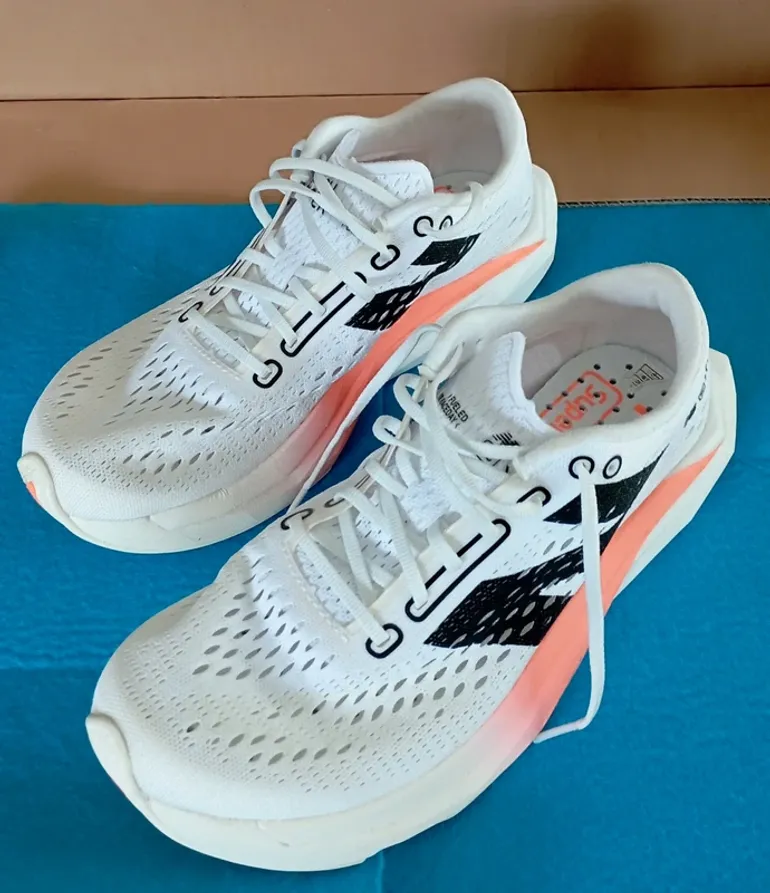 Used New Balance FuelCell Super Comp Pacer V2 bike — image 4 of 9