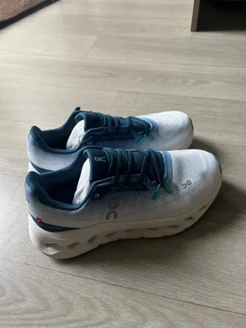 Gebrauchtes On Running Shoes bike