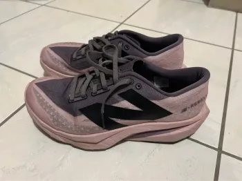 Used New Balance Rebel V4 bike