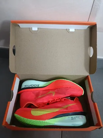 Used Scarpa Vaporfly Next% 4 bike
