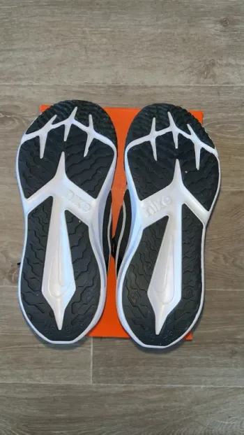 Used Nike Star Runner 4 NN (GS) bike — image 3 of 5