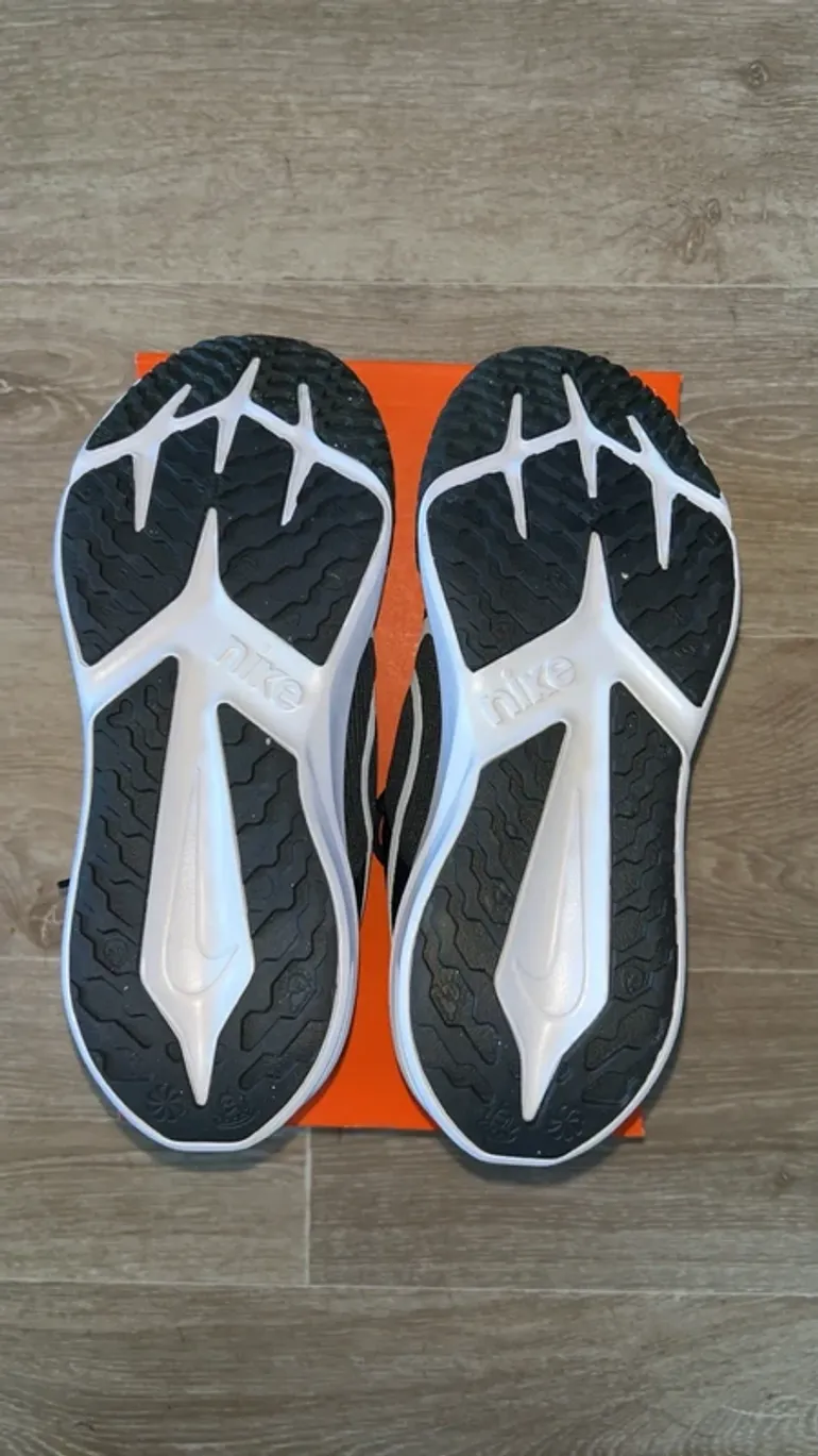 Used Nike Star Runner 4 NN (GS) bike — image 3 of 5