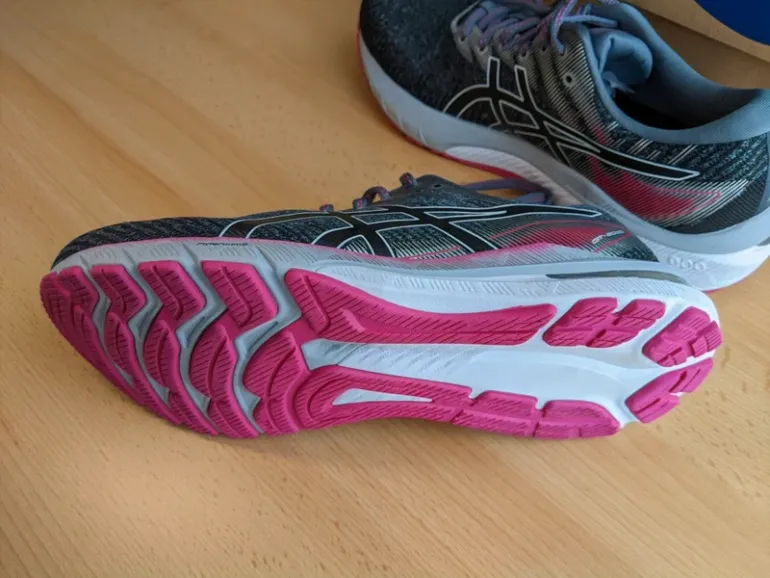 Used Asics GT-2000 10 bike — image 8 of 8