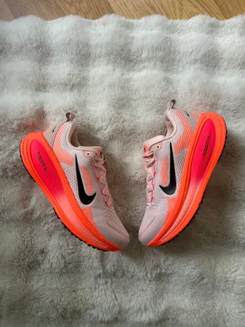Gebrauchtes Nike Vomero 18 bike