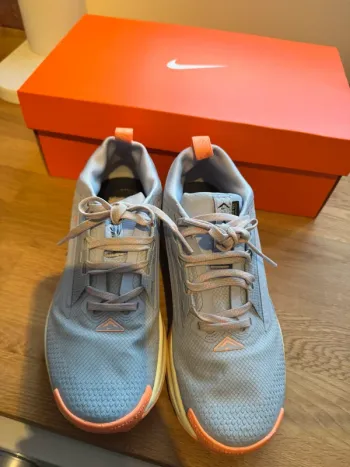 Używany Pegasus Air Zoom Trail 5 GORE-TEX bike — zdjęcie 4 z 6