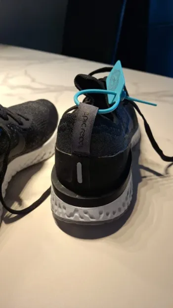 Tweedehands Nike Epic React bike — afbeelding 3 van 4