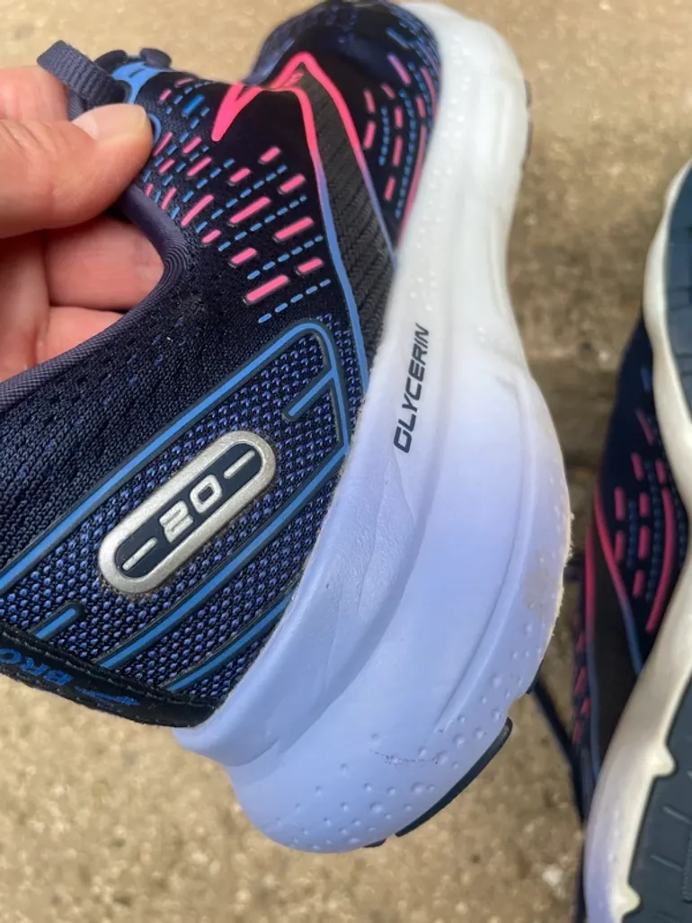 Used Brooks Glycerin 20 bike — image 6 of 8