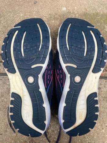 Used Brooks Glycerin 20 bike — image 5 of 8