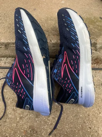 Used Brooks Glycerin 20 bike — image 3 of 8
