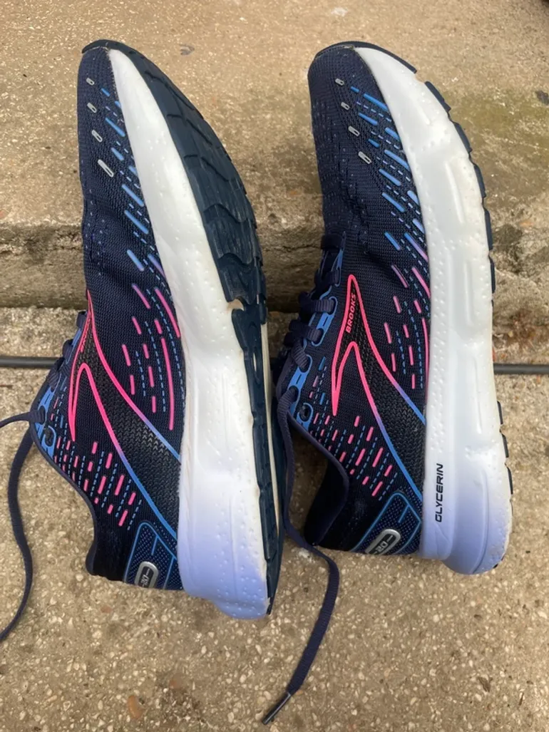 Used Brooks Glycerin 20 bike — image 3 of 8