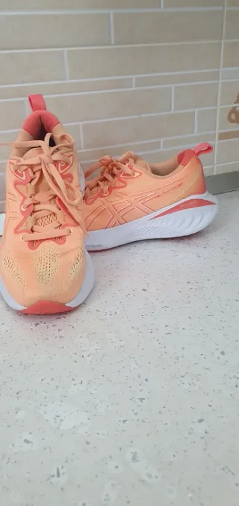 Used Asics Gel Cumulus 25 bike — image 2 of 9