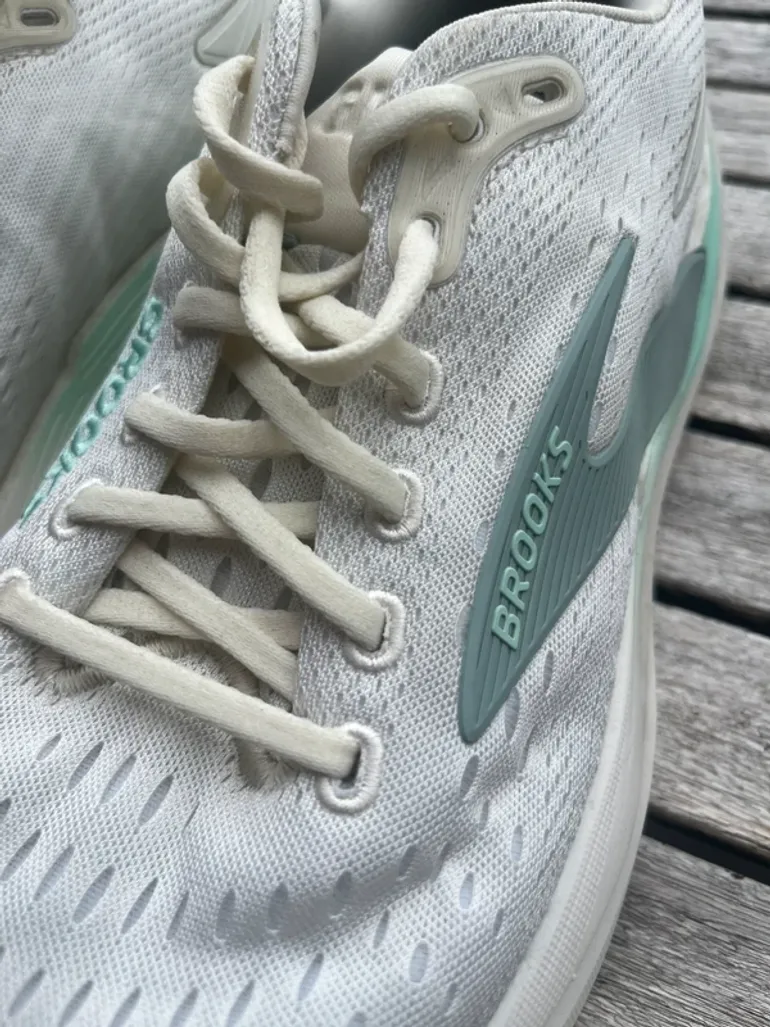 Used Brooks Ghost Max bike — image 5 of 7