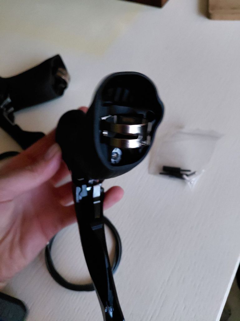 Shimano 105 Shifter bike usato — immagine 3 di 3