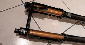 Tweedehands Fox Podium Grip X2 2026 bike — afbeelding 3 van 10