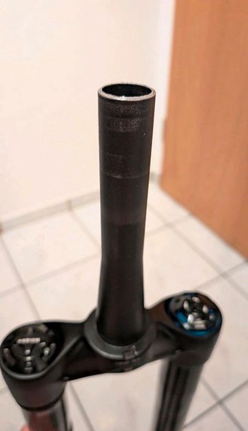 Tweedehands Fox Podium Grip X2 2026 bike — afbeelding 9 van 10