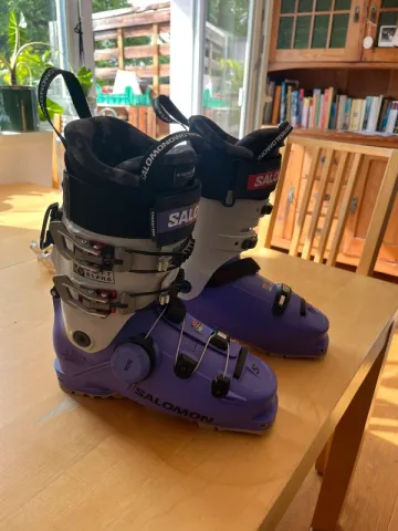 Used Salomon Freeride/Skitouren Schuhe 25/25.5 2025 Skiing & Skitouring