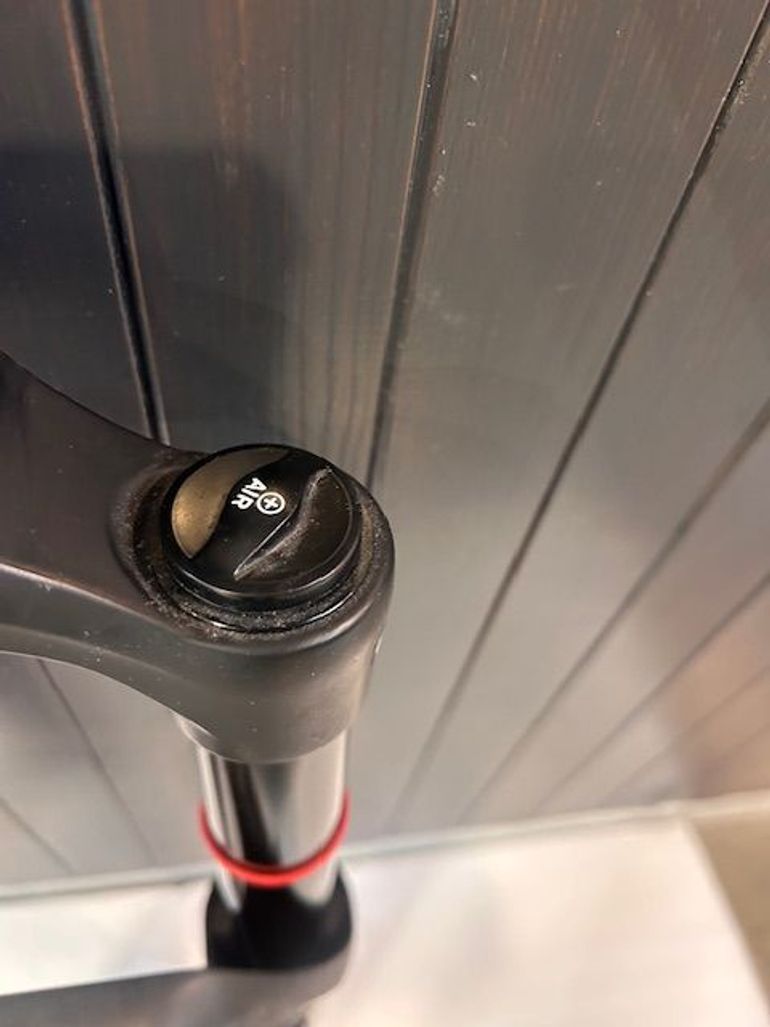 Used Rock Shox 35 2023 bike — image 4 of 6