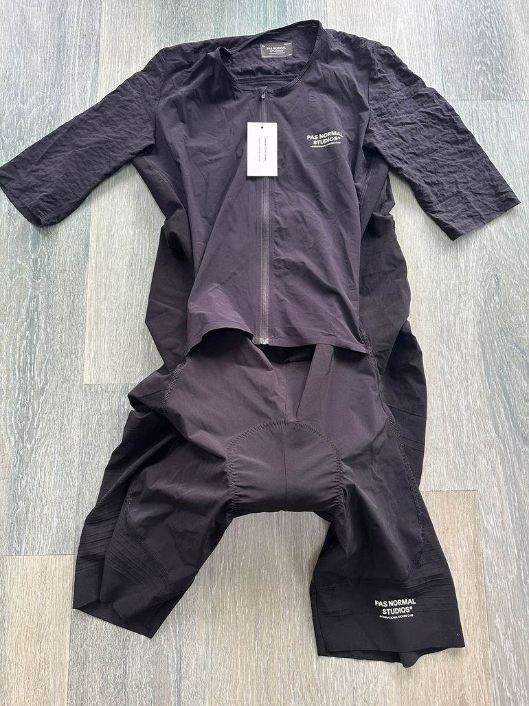 Pas Normal Studios New: Mechanism Pro SpeedsuitXL Black | buycycle