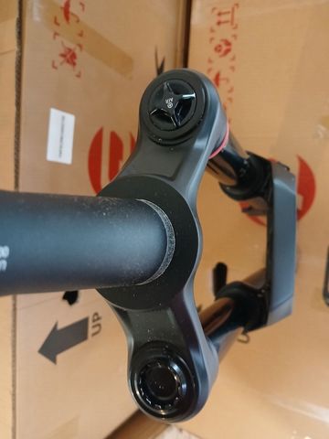 Brugt RockShox Domain R Fork 2025 bike — billede 5 af 9