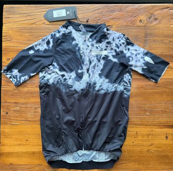 Używany Q36.5 Gregarius Clima Weathermap Jersey L// NEW!! 50% OFF!! 2026 bike