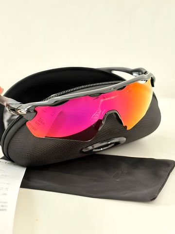 Gebrauchtes Oakley Radar EV 2026 bike — Bild 1 von 2