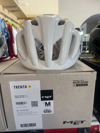 MET Trenta Helmet 2026 bike usato