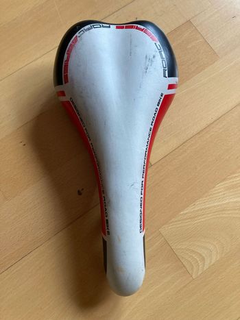 Tweedehands NoName Rennradsattel bike