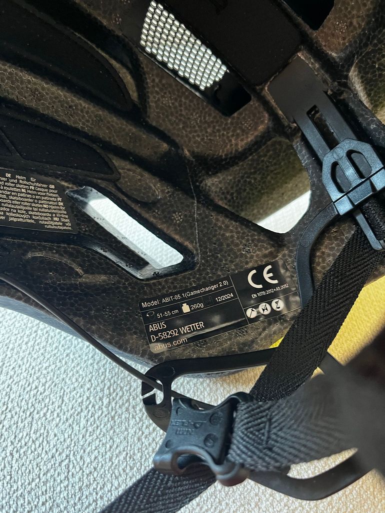 Used ABUS Helmet 2026 bike — image 4 of 4