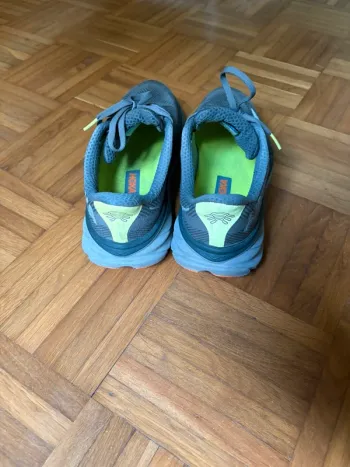 Tweedehands Hoka Clifton 9 GTX bike — afbeelding 3 van 6