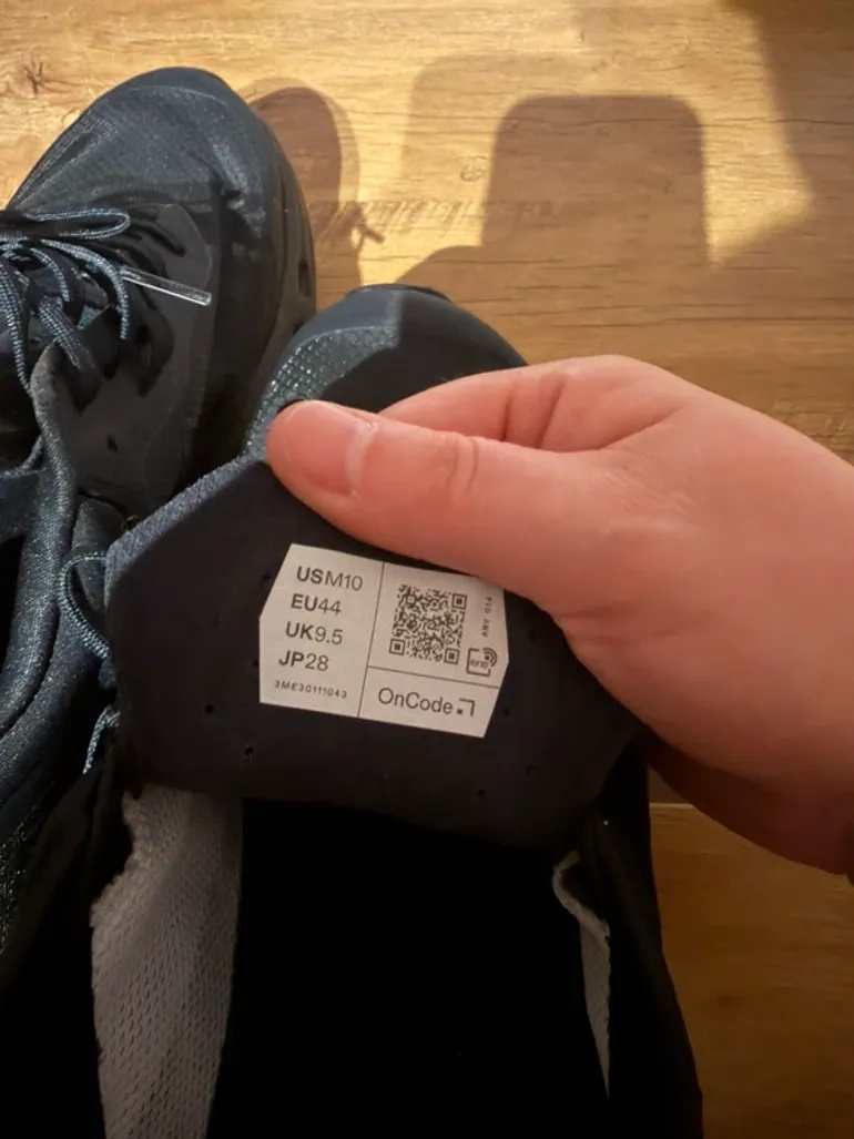 Used On Running ON Schuhe Gr.44 bike — image 4 of 4