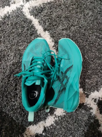 Gebrauchtes Asics Novablast 5 bike