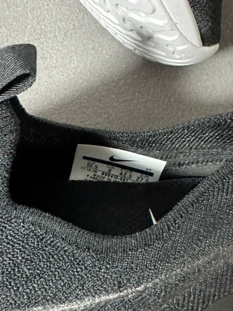 Nike Epic React Flyknit bike usato — immagine 5 di 5